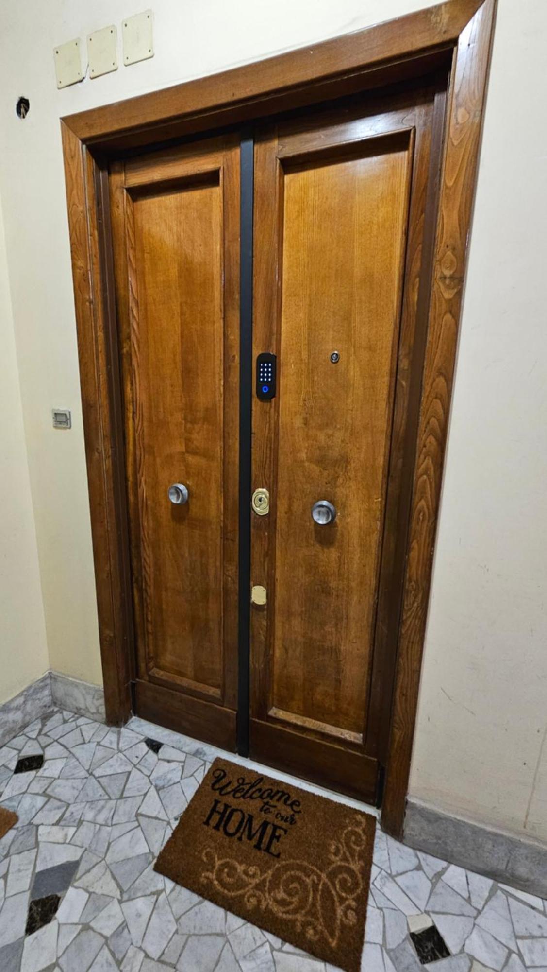 Aquari 15 Rhome Appio Latino Apartamento Roma